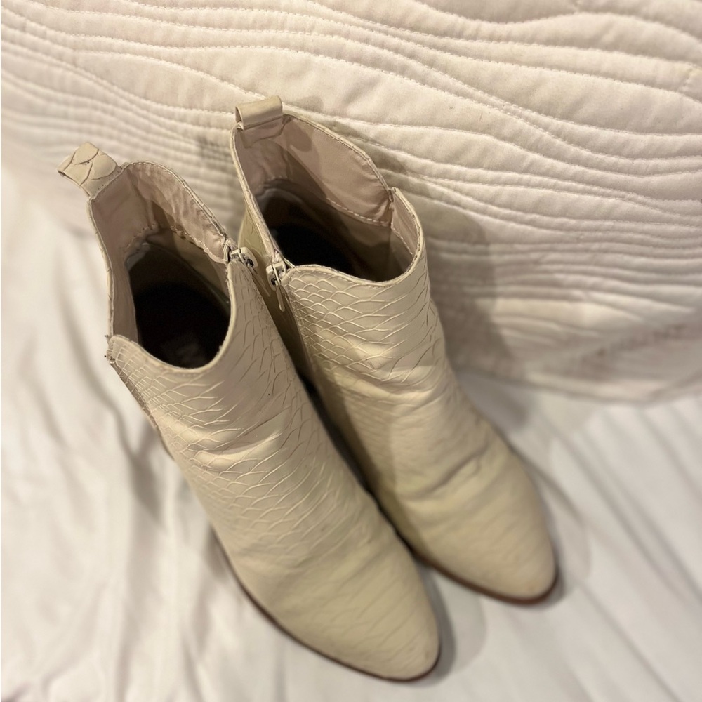 Python Ankle Boot LIKE NEW - Picture 3 of 6